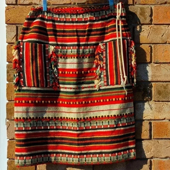 1940's "Tourist Souvenir  Skirt" - Picture 2 of 8